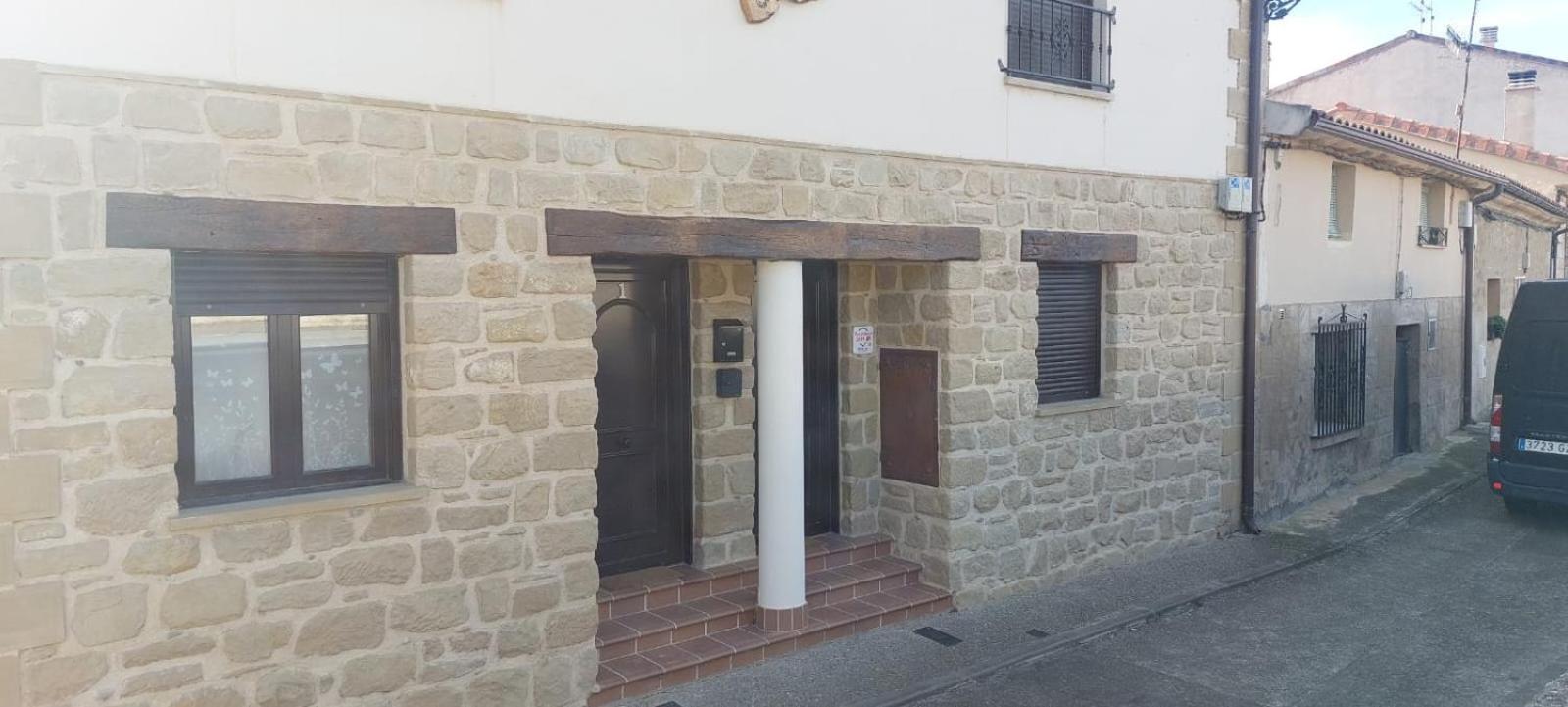 Apartamentos Virgen De Tironcillo Cuzcurrita-Río Tirón Zewnętrze zdjęcie